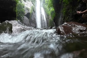 Jakarta : Cascades, volcan, cratère blanc, thé, source d'eau chaude
