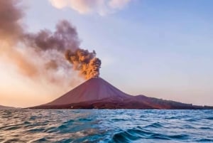 Tour privado de Yakarta : Excursión al Volcán Krakatau