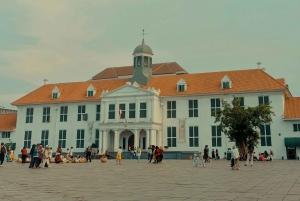 Yogyakarta : 3D2N Tour, Borobudur, Prambanan, Cirebon