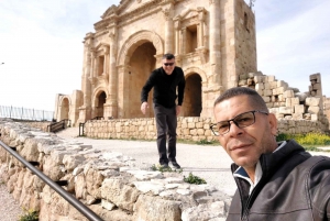 From Amman: Private Jerash, Ajloun Castle, and Umm Qais Tour