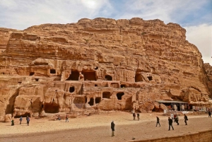 From Jerusalem: Full-Day Tour to Petra with Lunch