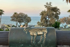 Byvandring i Jaffas solnedgangssilhuet