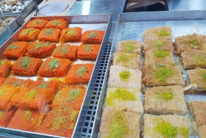 Jerusalem: Private Old City Walking Tour and Market Tastings