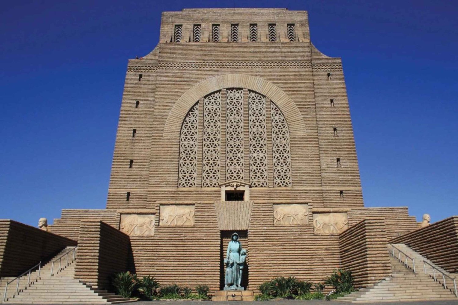 3-Day Johannesburg, Pretoria, Cradle & Lesedi Tour