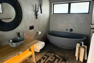 3-Day Luxury Ivory Moon Lodge Safari