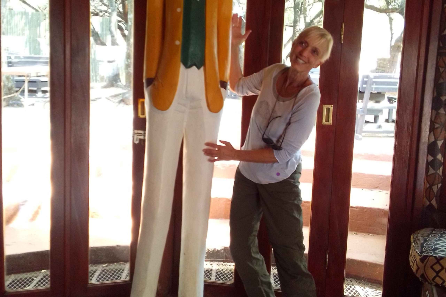 Колыбель человечества и Культурная деревня Леседи