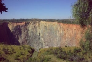 Cullinan Diamond Mine & Pretoria Full Day Tour