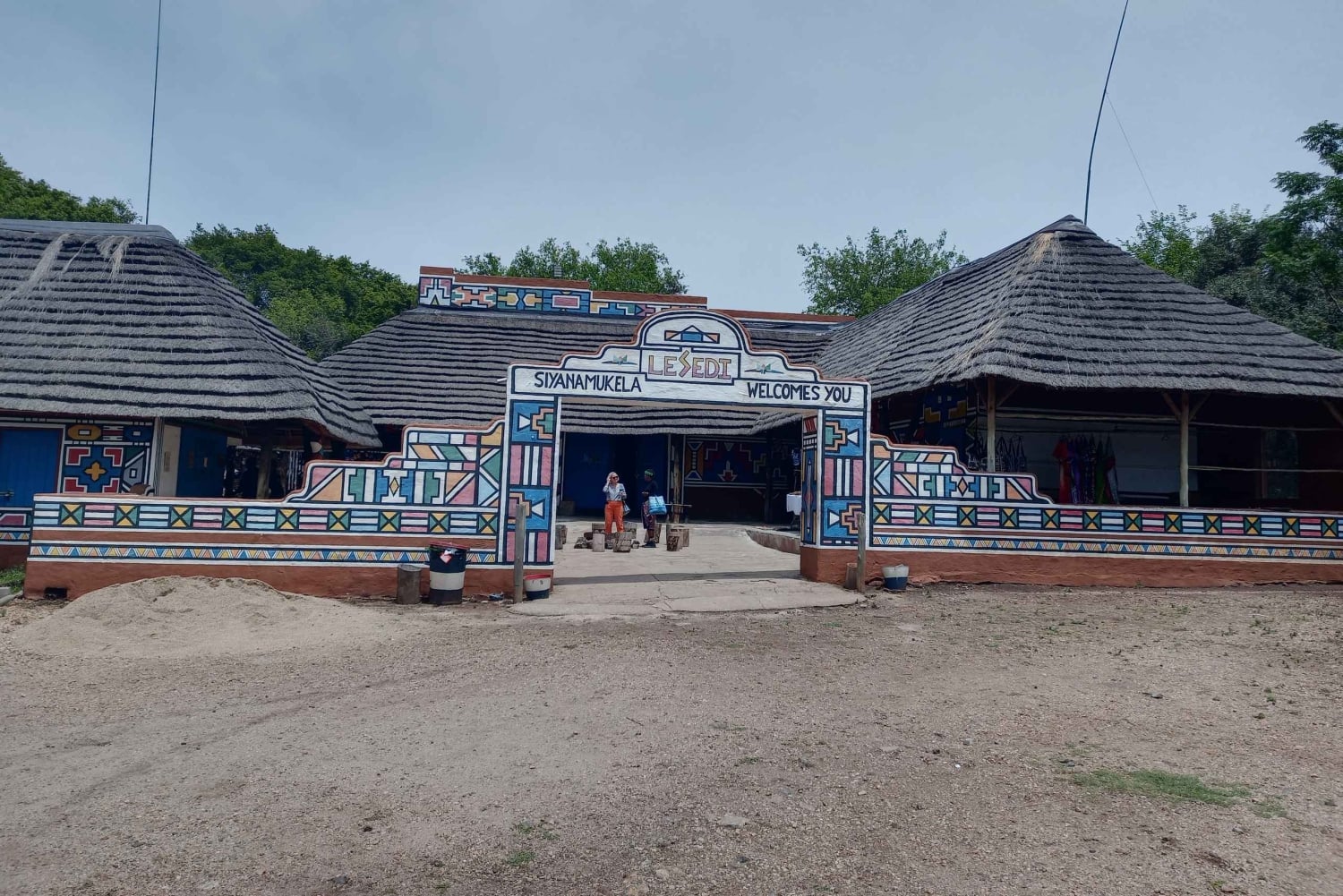 De Joanesburgo: Vila cultural de Lesedi e passeio pelo Lion Park