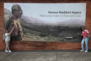 Johannesburg: Apartheid Museum Guided Experience