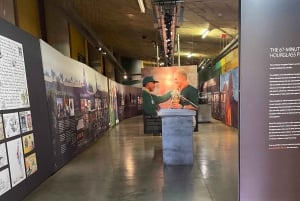 Johannesburg: Koko päivän kierros apartheid-museossa ja Sowetossa