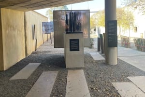 Johannesburg: Koko päivän kierros apartheid-museossa ja Sowetossa