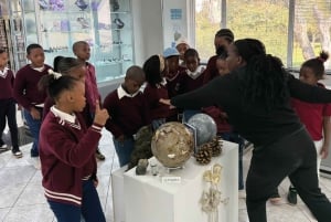 Johannesburg: Mapatiza Mine Guided Tour with Showroom