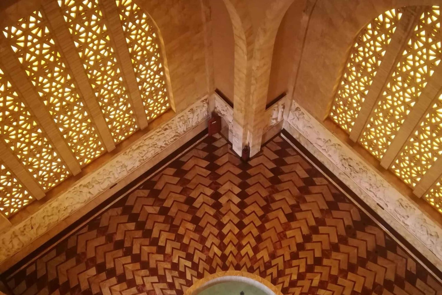 ヨハネスブルグ、ソウェト、プレトリア市内観光を一日で巡るツアーです！