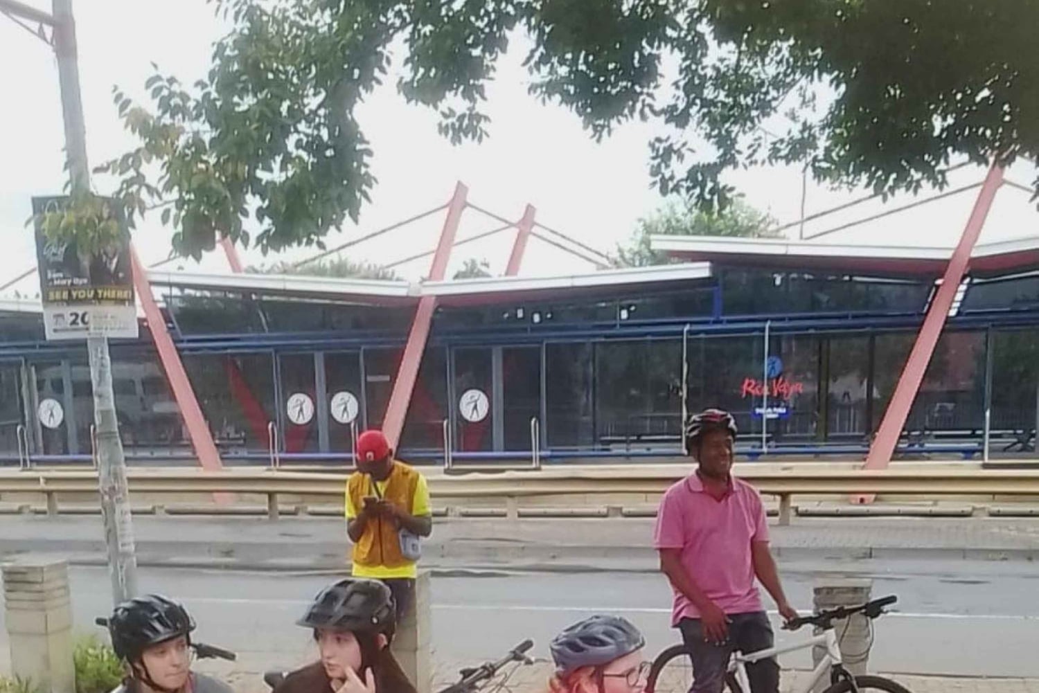 Йоханнесбург: тур по Соуэто на тук-туке или велосипеде