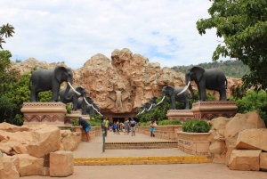 Pilanesbergin koko päivän jaettu safarikierros Sun Cityn vierailulla