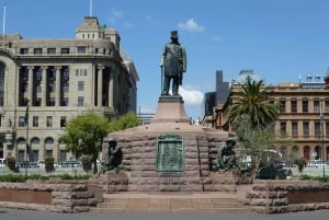 Pretoria: Pretoria City and Lion Park Tour