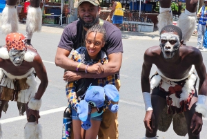Safari en el Parque del León y el Rinoceronte / Aldea Cultural Lesedi
