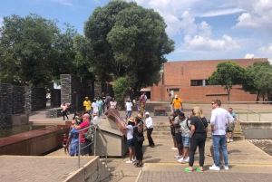 Soweto: Hector Pietersonin muistomerkki, Orlando Towers -kierrokselle
