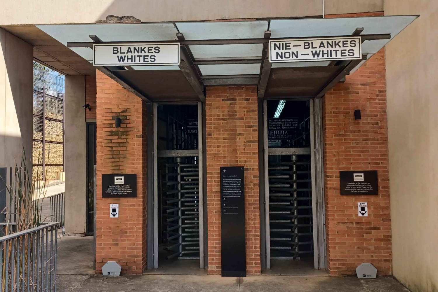 Soweto, Lunch & Apartheid Museum