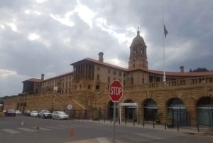 Monumento Voortrekker e city tour por Pretória