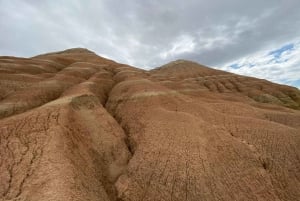 Алматы: 2-дневный тур по национальному парку Алтын-Эмель с питанием