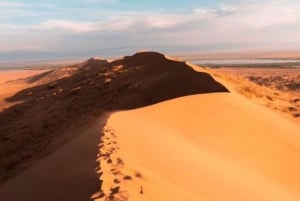 Almaty: tour de 2 días por Altyn Emel con dunas cantantes y montañas