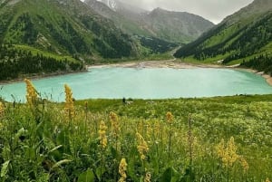 Almaty: Big Almaty Lake Morning Tour by Car