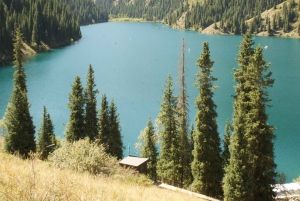Almaty: Byrundtur Kolsai-sjøen, Kaindy-sjøen, Charyn-canyon