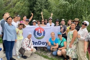 Almaty : Excursion d'une journée au canyon de Charyn, au canyon de la Lune et au lac Kolsai
