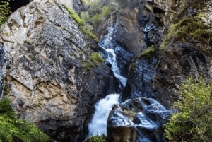 Almaty: Visita ao Lago Issyk, Cascatas dos Ursos e Museu do Homem Dourado