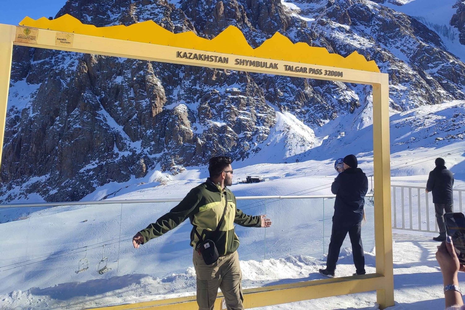 Almaty : Patinoire de montagne Medeu + Station de ski Shymbulak