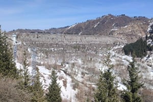 Almaty: Pista de patinaje de montaña Medeu + Estación de esquí Shymbulak