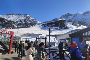 Almaty: Pista de patinaje de montaña Medeu + Estación de esquí Shymbulak