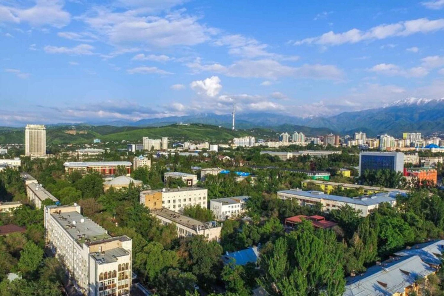 Almaty: Yksityinen kiertoajelu paikallisen oppaan johdolla