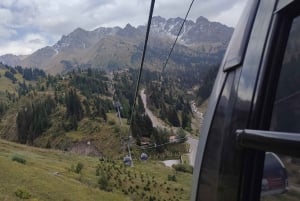 Almaty: Shymbulak Mountain Hiking Tour with Cable Car Ride