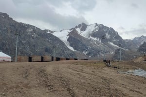 Almaty: Shymbulak Mountain Hiking Tour with Cable Car Ride