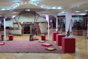 Almaty: tour guiado por la historia de la Segunda Guerra Mundial con entrada al museo