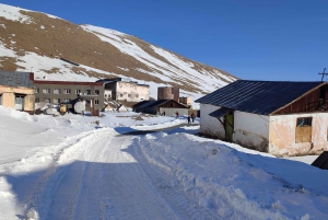 Альпийская жемчужина: Большое Алматинское озеро и восхождение на пик