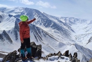 Альпийская жемчужина: Большое Алматинское озеро и восхождение на пик