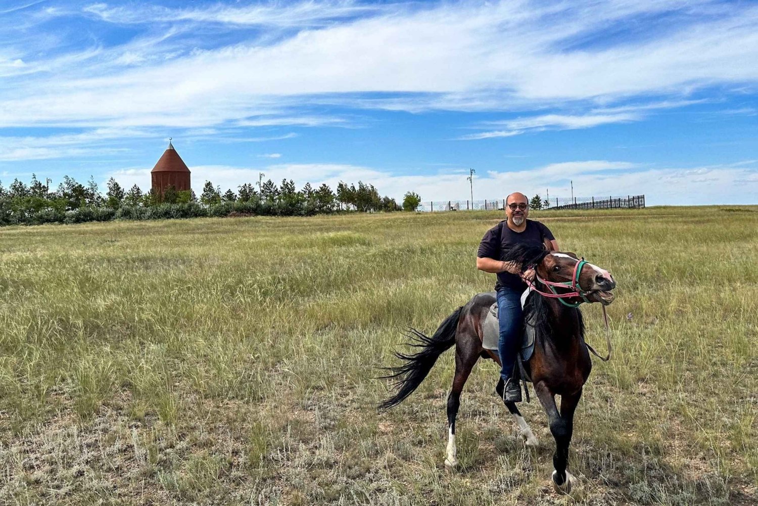 Astana: 2-dniowy pobyt na ranczu i zwiedzanie historycznego mauzoleum