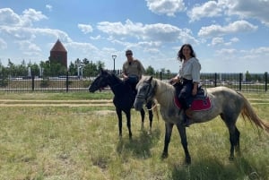 Astana: 2 Tage und 1 Nacht auf einer Ranch & Tour des historischen Mausoleums