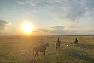 Астана: 3 дня и 2 ночи на ранчо, конные прогулки по окрестностям деревни