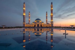 Astana: Night City Private Tour with Local Guide + Pickup