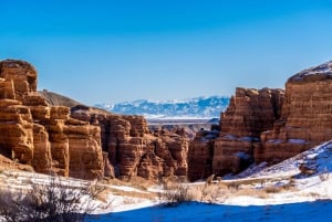 Enchanting Charyn Canyon and Lakes: Choose Your Adventure!