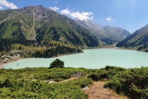 Från Almaty: Issyk Lake och Bear Waterfall - Transfer