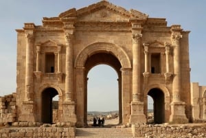 From Amman: Jerash, Ajloun Castle or Umm Qais Private Tour