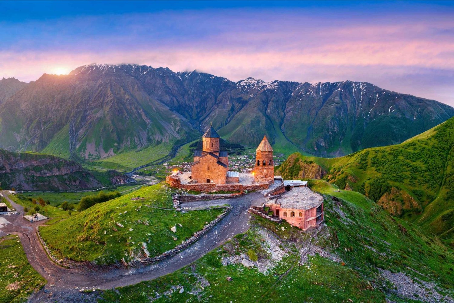 From Tbilisi: Guided Day Trip to Ananuri, Gudauri, & Kazbegi
