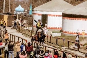 Dagtocht Huns Ethno Village en Issyk Lake