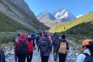 Peak Khan-Tengri, Bayynkol gorge