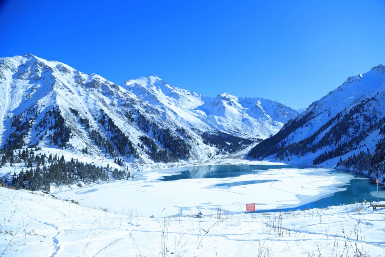 Almaty: Big Almaty Lake Private Car Tour with Hiking Option